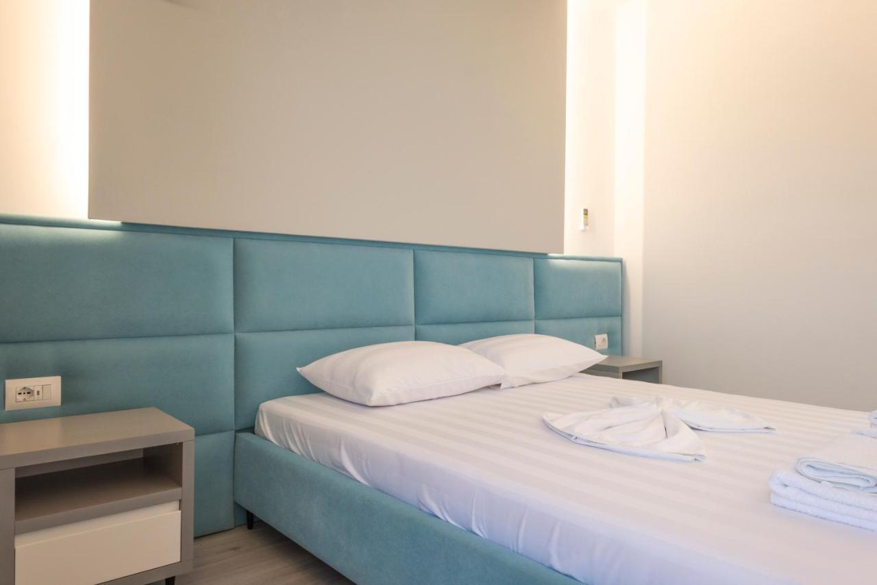 Seaside Hotel Himare Exterior photo